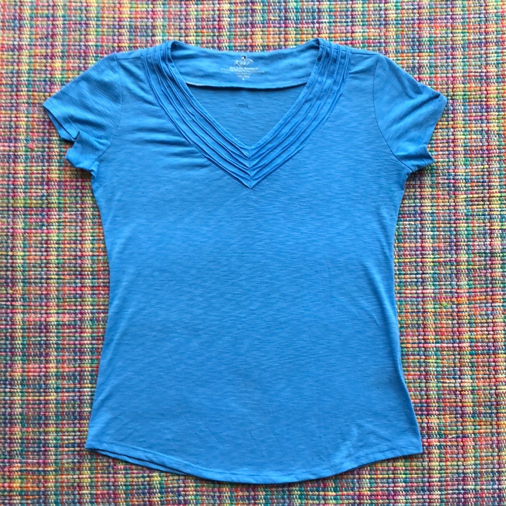 Kuhl women’s v-neck short sleeve shirt